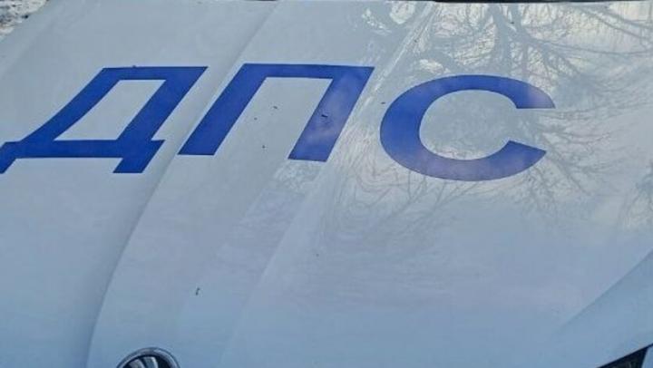Под Саратовом инспектора остановили водителя с поддельными правами
