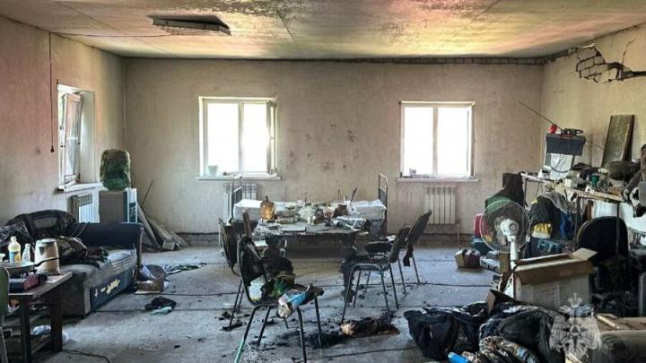 Взрыв в жилом доме на Грузинской: пенсионер с ожогами в больнице, стена разрушена