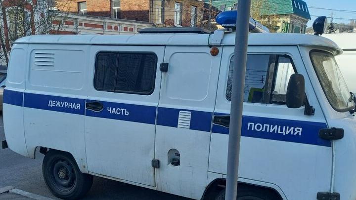 В Саратове пьяный дебошир напал на полицейского