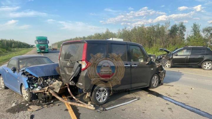 Массовое ДТП в Гагаринском районе: водитель Subaru госпитализирован после жёсткого удара