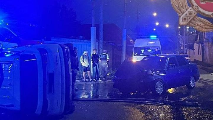 Кроссовер перевернулся в ДТП с 
