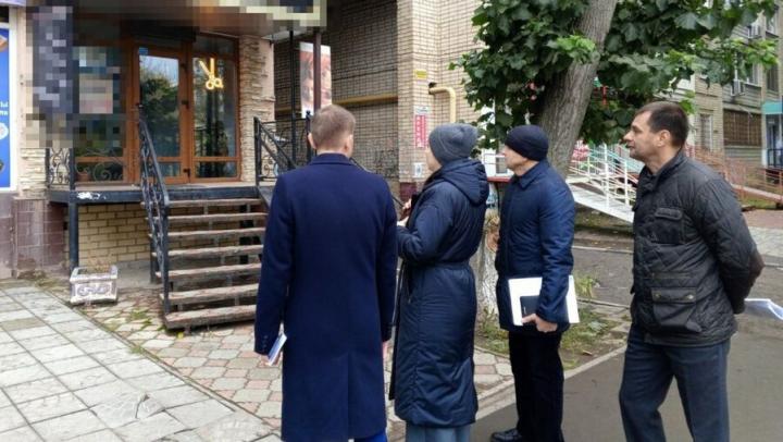 В Энгельсе в ходе рейда выявлены неправильные вывески