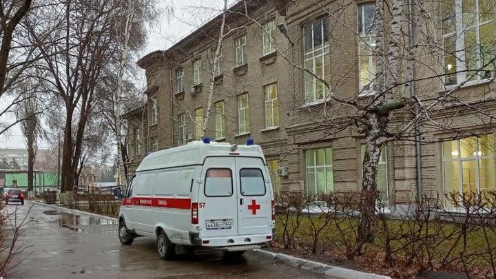Женщина попала подколеса кроссовера в Заводском районе Саратова