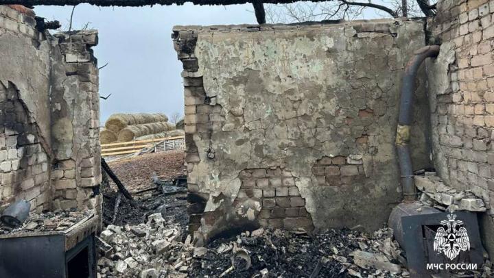 Мужчина погиб из-за непотушенной сигареты в Гагаринском районе Саратова