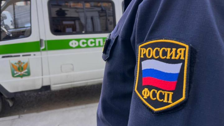 В Саратове приставы помогли незаконно уволенному бухгалтеру восстановиться на работе