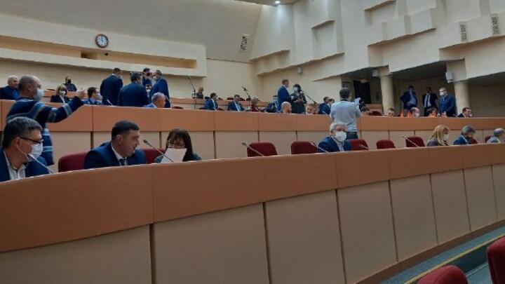 Не работать, а рожать: саратовский депутат выразил недовольство трудоустройством судьями женщин