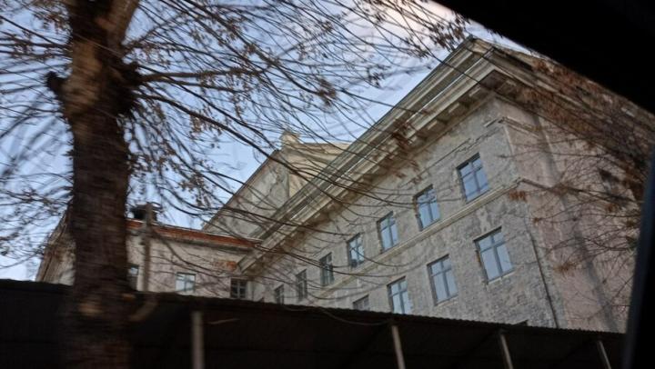 На ремонт крыши саратовского театра оперы и балета после урагана выделят 1,3 млн рублей