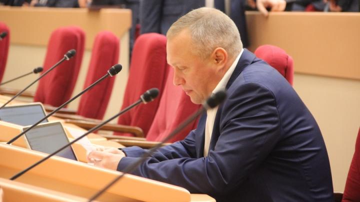 Саратовские депутаты поддержали доплаты муниципальным служащим за наставничество