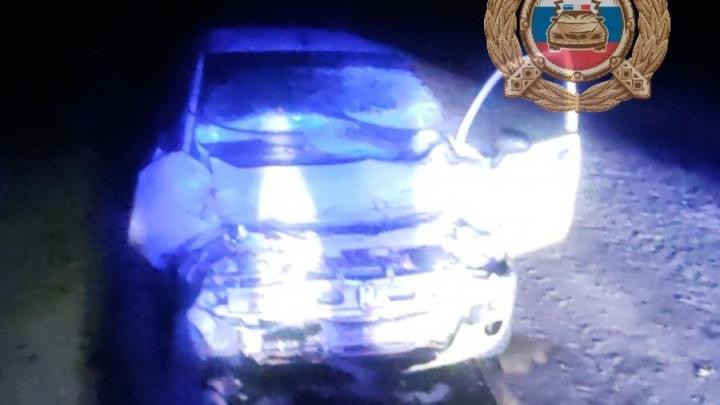 Водитель легковушки пострадал в тройном ДТП с грузовиком в Энгельсском районе