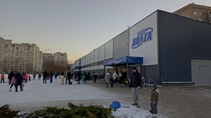 Каток на стадионе «Волга» приостановил работу