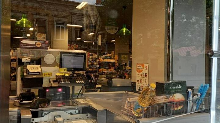 Житель Энгельса пытался обокрасть сетевой продуктовый магазин