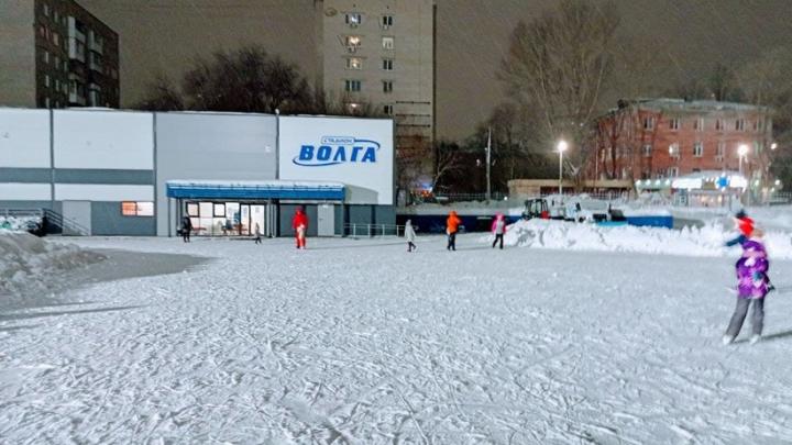 Где встать на коньки в Саратове: составлен подробный гид по всем каткам