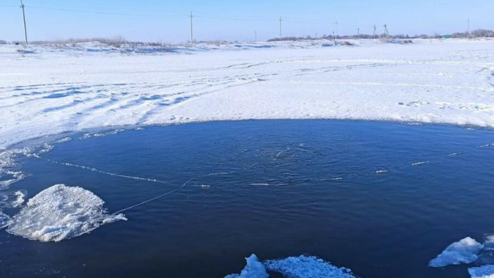 В саратовском селе нашли тело мужчины в пруду