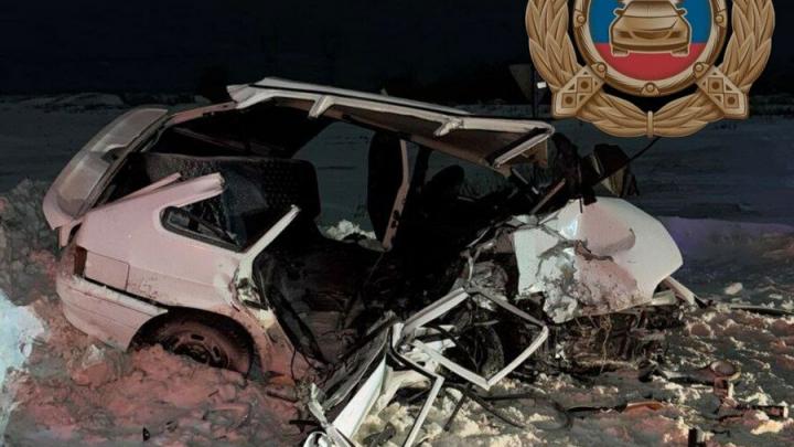 Подросток погиб в автокатастрофе в Балаковском районе: пятеро в больнице