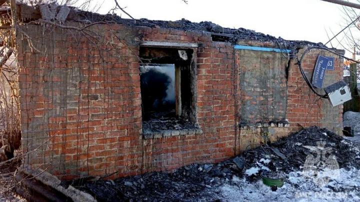 Ночной пожар унес жизнь человека в Пугачёвском районе