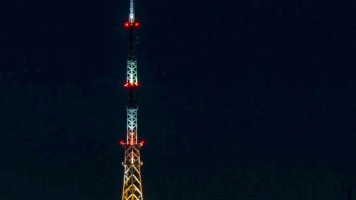 Саратовская телебашня подсветится триколором в вечер Дня защитника Отечества