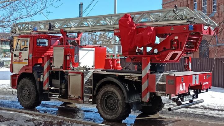 Женщина и мужчина погибли на пожаре в саратовском посёлке