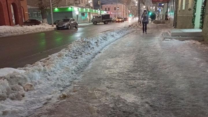 В первый день весны в Саратове ожидается туман, гололед и мокрый снег