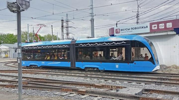 В Саратов отправили еще четыре трехсекционных «Витязя»