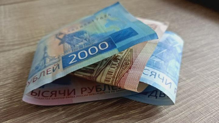 17-летняя саратовчанка перевела мошеннику 30 тысяч рублей на «похороны»