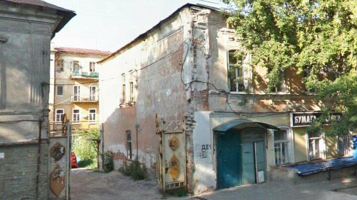 В Саратове расселят исторический дом на улице Челюскинцев