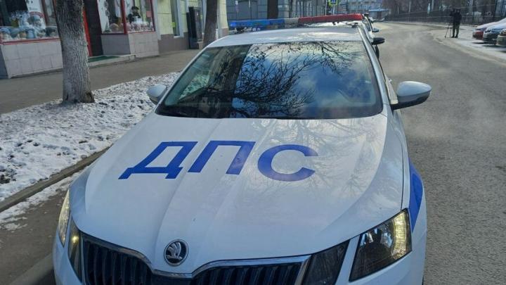 Инспектор саратовской ГИБДД пойдет под суд за взятку в две тысячи рублей