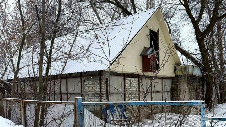 В Саратове горела столярная мастерская