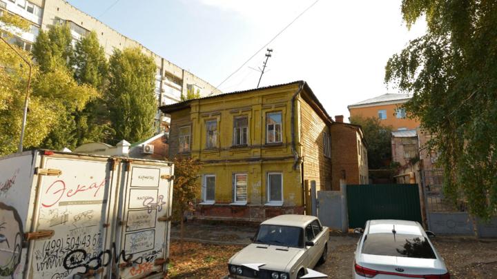 В Саратове снесут две двухэтажки: у цирка и Детского парка