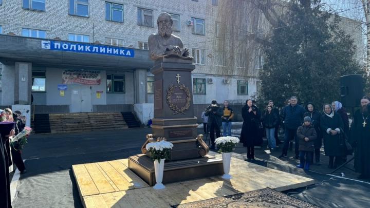 От Сталинской премии до лика святых: под Саратовом открыли памятник Архиепископу Симферопольскому и Крымскому Луке