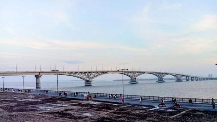 Прогноз на выходные в Саратовской области: потепление до +9 и гололедица