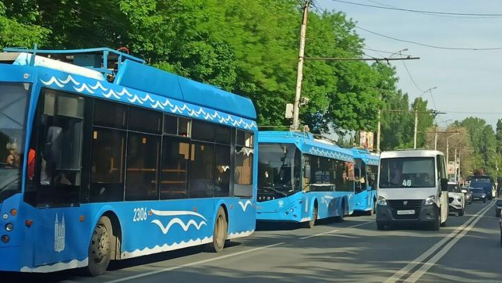 В Саратове с 25 марта подорожает проезд в троллейбусах и автобусах