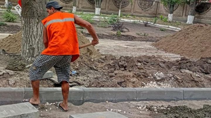 Пешеходов Ленинского района Саратова предупредили о работах на тротуарах: список улиц