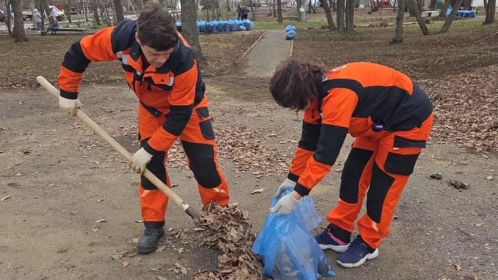 Энергетики присоединились к городским мероприятиям по благоустройству