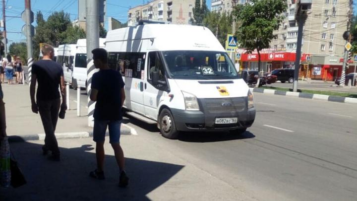 В Энгельсе начали работу дачные автобусные маршруты