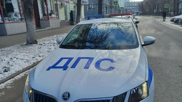 Иностранец пытался подкупить саратовского полицейского