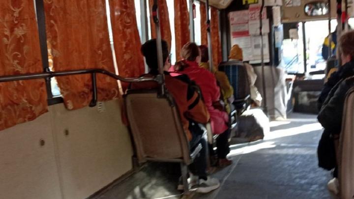 В Саратове рассказали, как будут работать автобусы на Радоницу