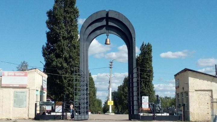 В Энгельсе на Радоницу между кладбищами будет курсировать автобус