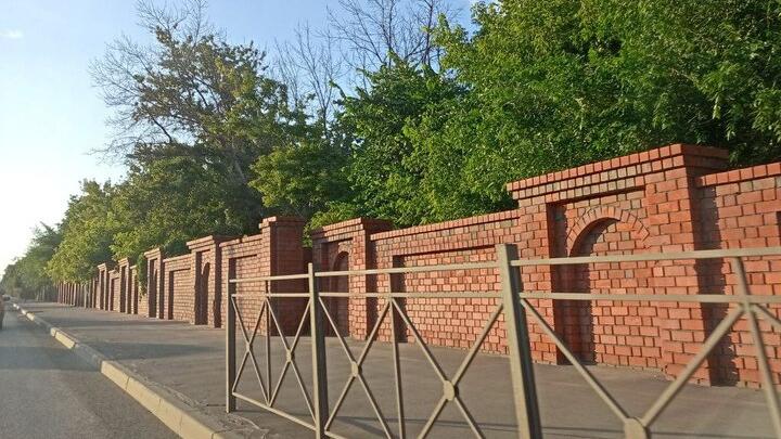 На саратовском кладбище пенсионерку сбила иномарка