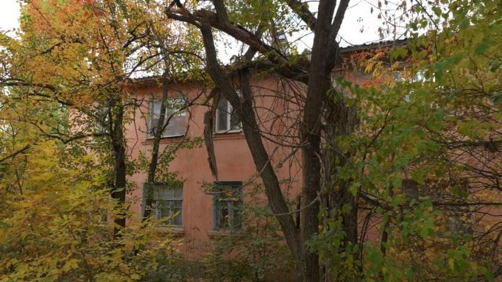 В Саратове снесут две аварийные двухэтажки: на 2-й Дачной и на Техстекло