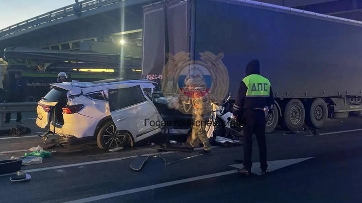 Двое погибли в ночном ДТП в Гагаринском районе Саратова