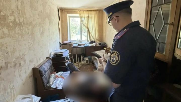 В Саратове пенсионера задержали за убийство знакомого ножом