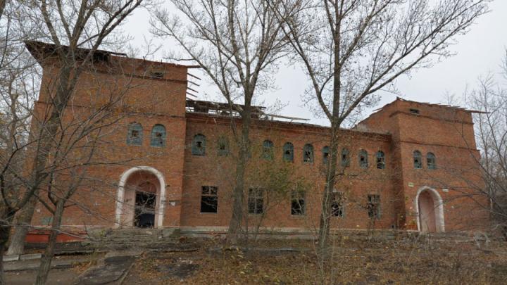 В Саратове баню-памятник выставят на продажу за рубль