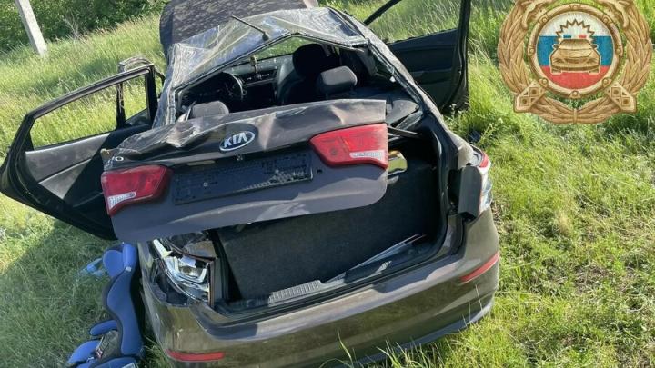 Молодой водитель попал в аварию на KIA в Саратовской области