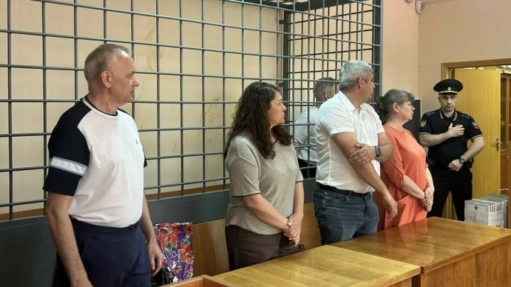 Бывших министров правительства Саратовской области отправили в колонию за растрату