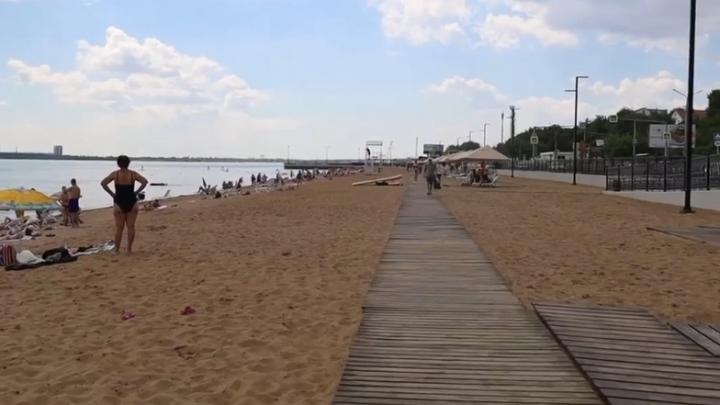 В Саратове открылись бесплатные пляжи в Затоне и на новой набережной