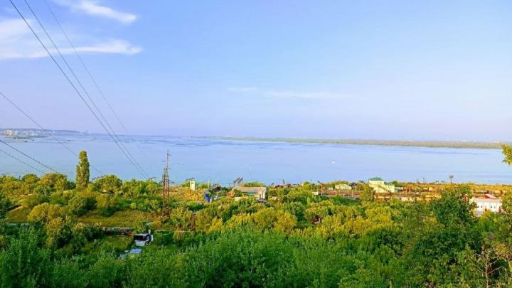 В Саратове до +30° и кратковременный дождь с грозой