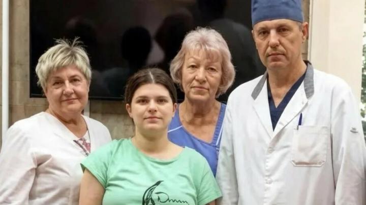 Роды на операционном столе: саратовские врачи спасли маму и малыша