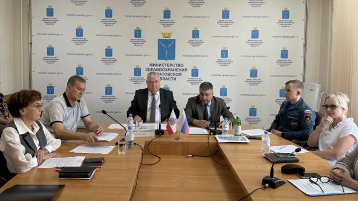 В Саратовской области медики отработали действия при гипотетическом столкновении поезда и автобуса