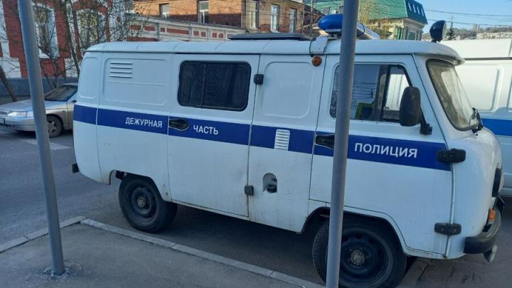 В Энгельсе полиция задержала двух закладчиков с 150 граммами опасной смеси
