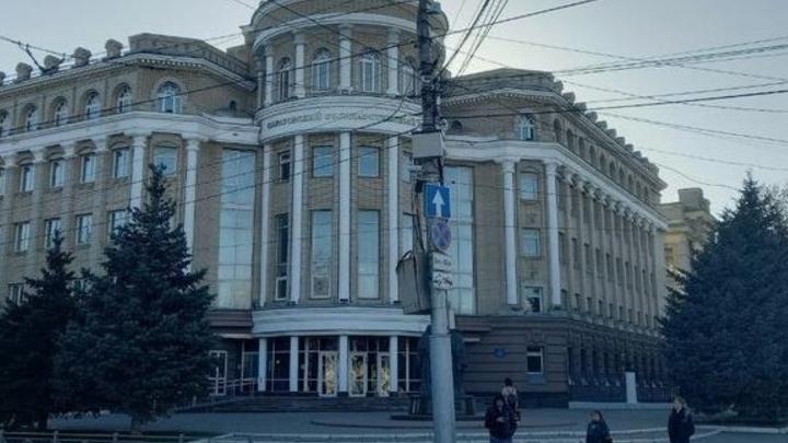 Два саратовских вуза вошли в топ-15 рейтинга российских вузов по уровню зарплат выпускников в фарме и химии